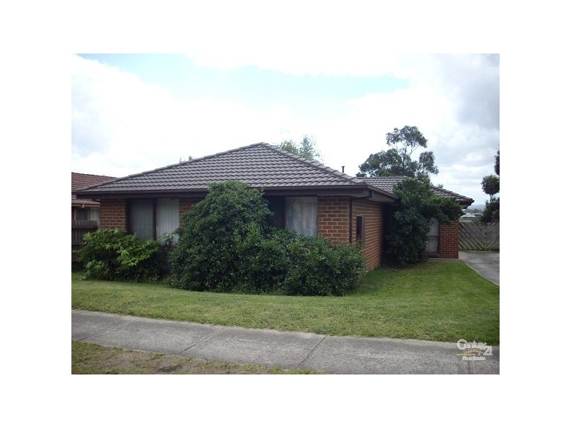13 Blackwood Drive, Hampton Park VIC 3976