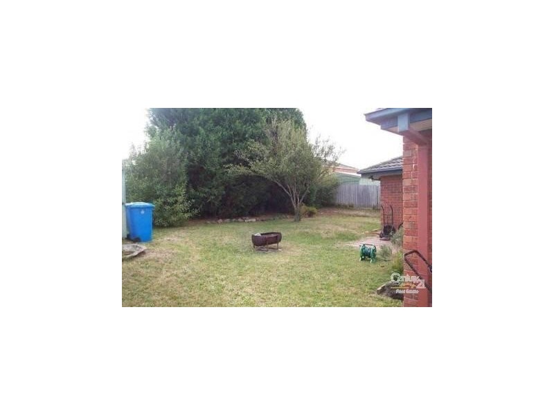 44 Michelle Drive, Hampton Park VIC 3976