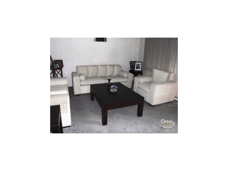 44 Michelle Drive, Hampton Park VIC 3976