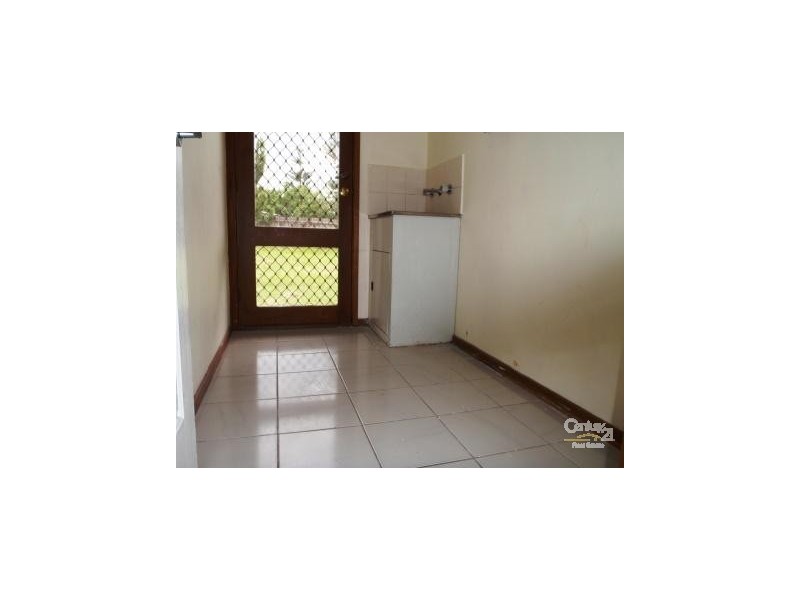 28 Beckington Cres, Hampton Park VIC 3976