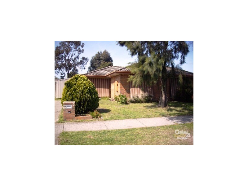 5 Macquarie Court, Cranbourne North VIC 3977