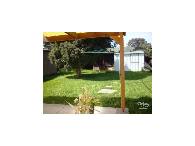 5 Macquarie Court, Cranbourne North VIC 3977