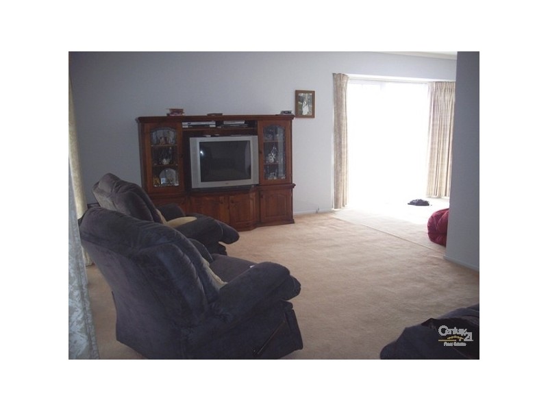 10 Edgerton Court, Hampton Park VIC 3976