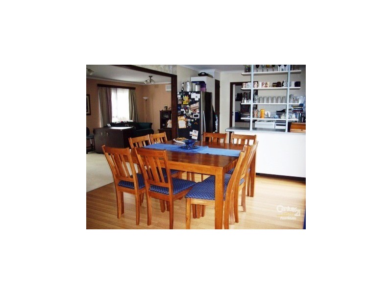 2 Hampton Drive, Hampton Park VIC 3976