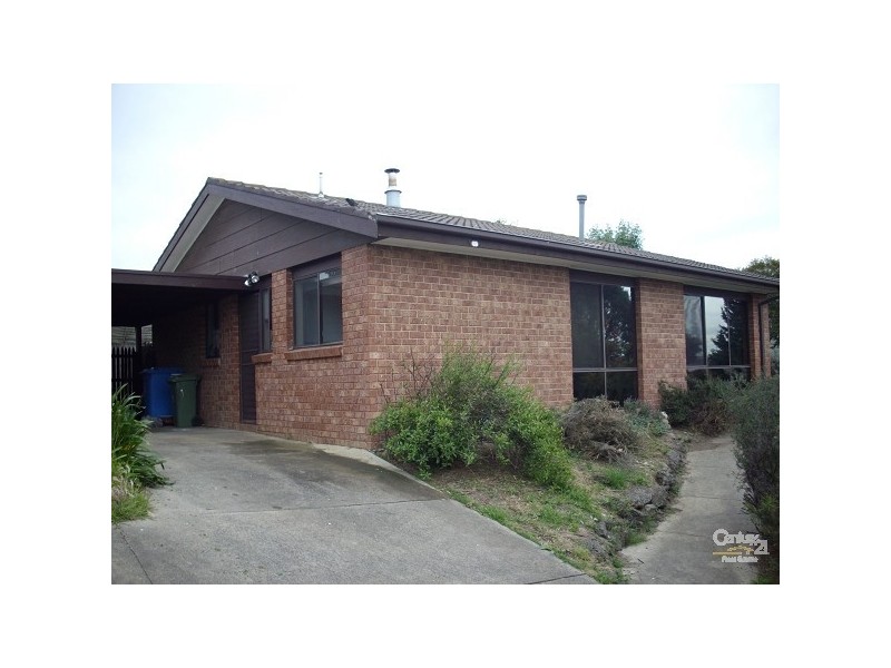 2/50 Willow Drive, Hampton Park VIC 3976