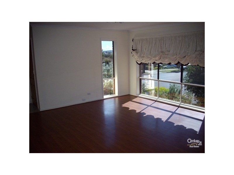 2/50 Willow Drive, Hampton Park VIC 3976