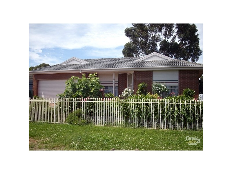13 Janson Close, Narre Warren South VIC 3805