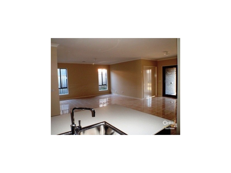 31 Mermaid Grove, Lyndhurst VIC 3975