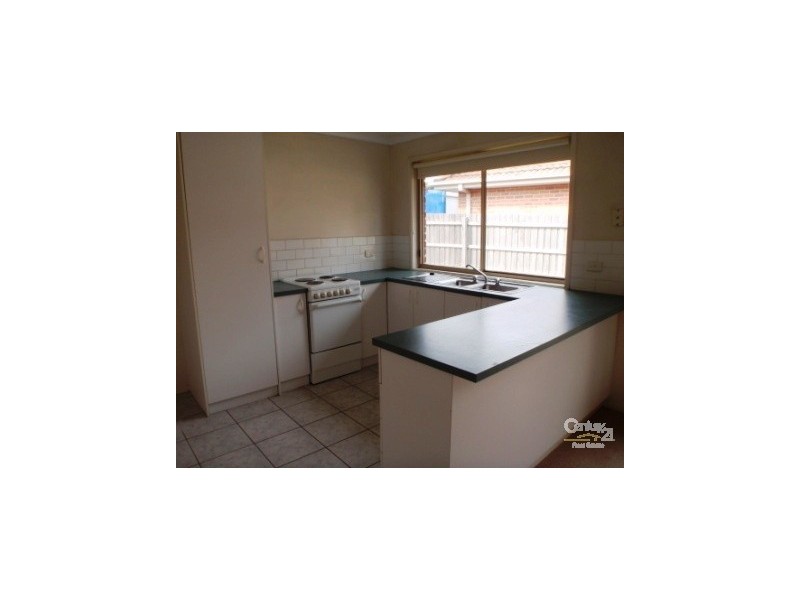 6 Amber Drive, Hampton Park VIC 3976