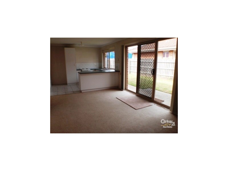 6 Amber Drive, Hampton Park VIC 3976