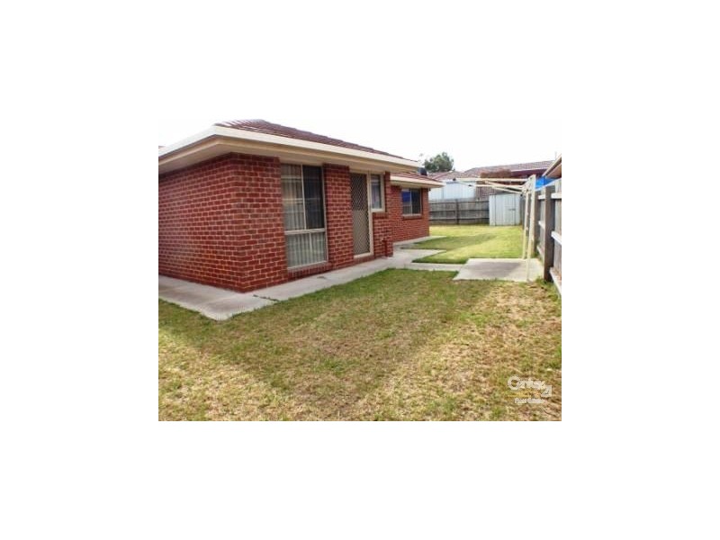 6 Amber Drive, Hampton Park VIC 3976