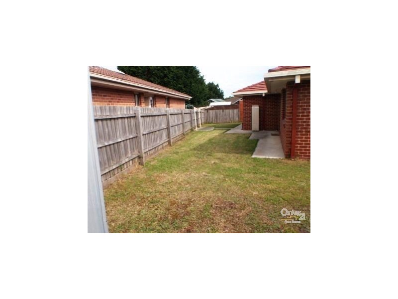 6 Amber Drive, Hampton Park VIC 3976
