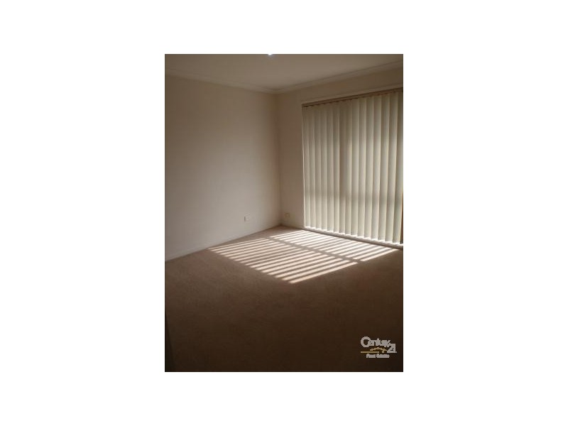 6 Amber Drive, Hampton Park VIC 3976