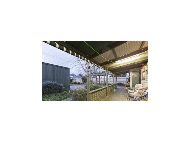 1 Thomas Street, Pakenham VIC 3810