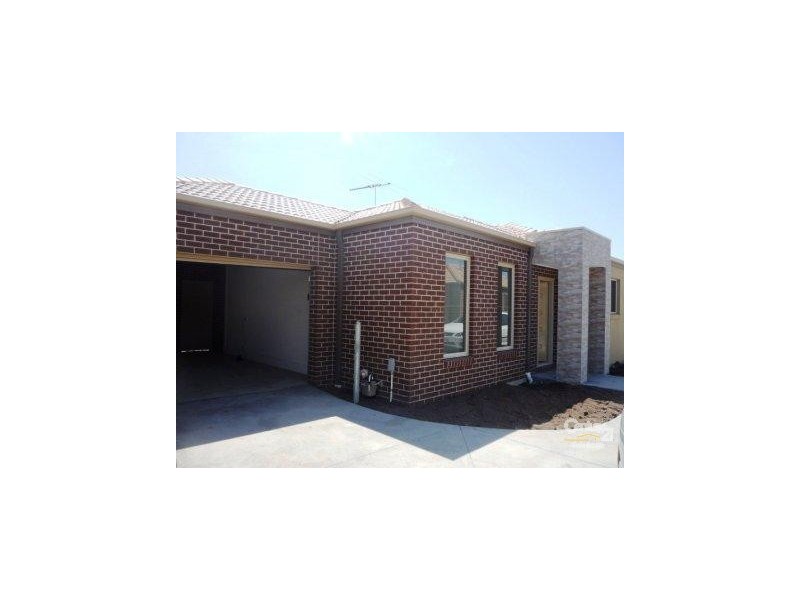 7/42 Walnut Way, Pakenham VIC 3810