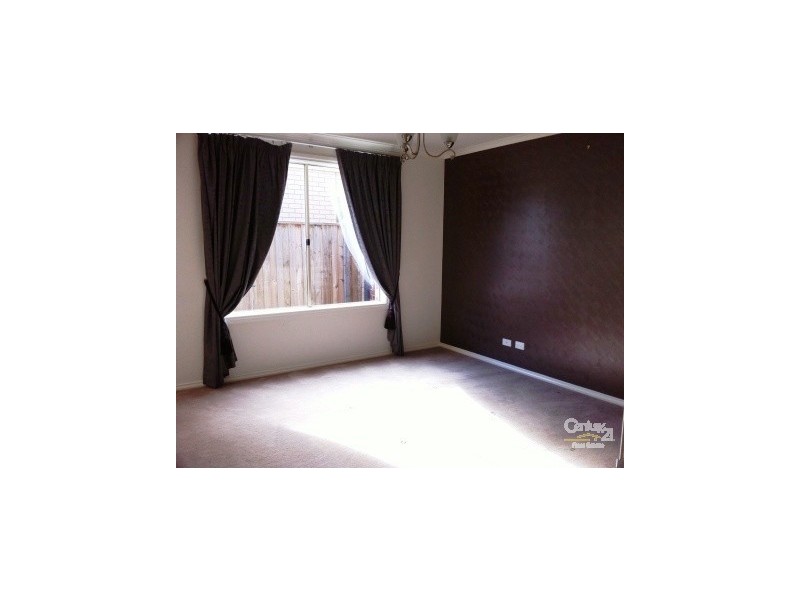 12 Mallett Grove, Lyndhurst VIC 3975