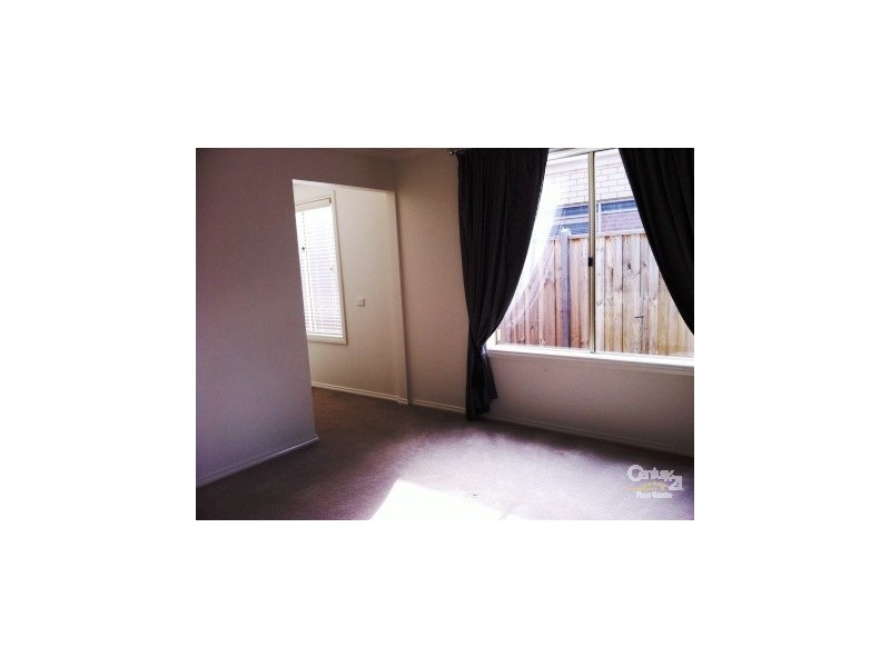 12 Mallett Grove, Lyndhurst VIC 3975