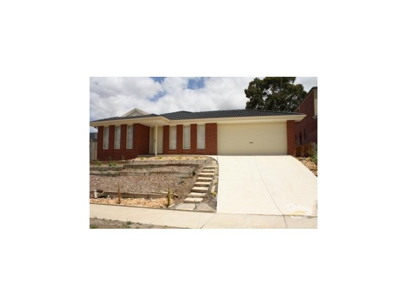 15 Tipperary Circuit, Pakenham VIC 3810