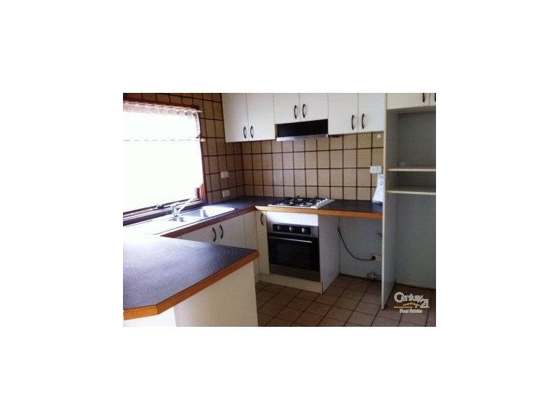 2 COTHAM SQ, Hampton Park VIC 3976