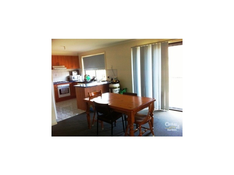 19 Mingay Court, Cranbourne West VIC 3977