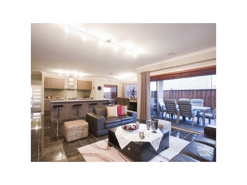 24 Island Circuit, Lyndhurst VIC 3975