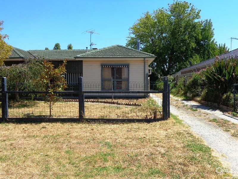 1 Thomas Street, Pakenham VIC 3810