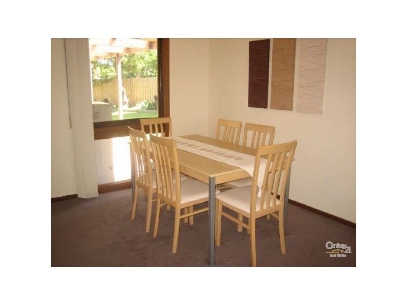 13 Strong Drive, Hampton Park VIC 3976