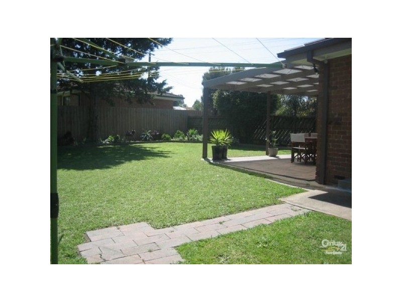 13 Strong Drive, Hampton Park VIC 3976