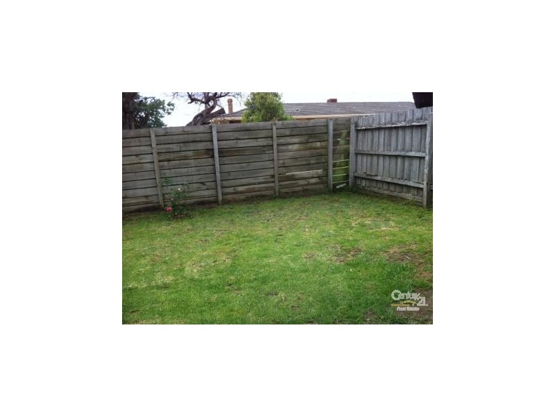 1/69 Warana Drive, Hampton Park VIC 3976