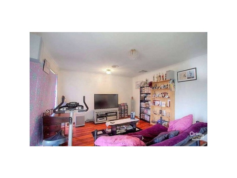 11 Macleod Way, Lynbrook VIC 3975