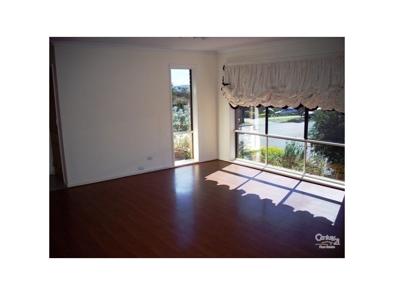 Unit 2, 50 Willow Drive, Hampton Park VIC 3976