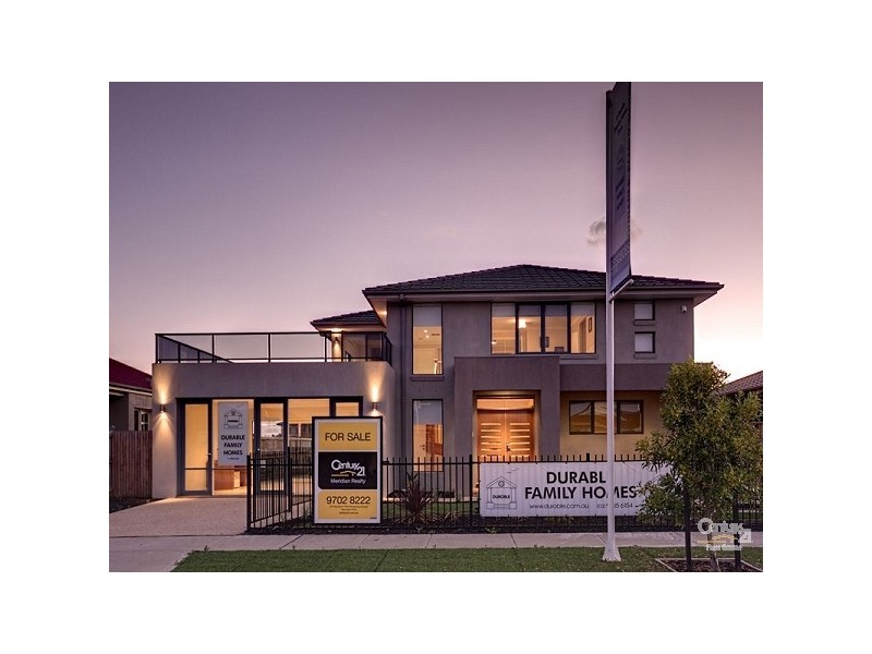 14 Peisley Crescent, Cranbourne East VIC 3977