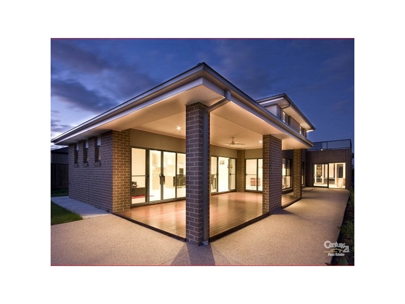 14 Peisley Crescent, Cranbourne East VIC 3977