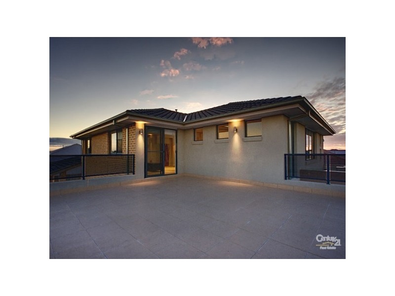 14 Peisley Crescent, Cranbourne East VIC 3977