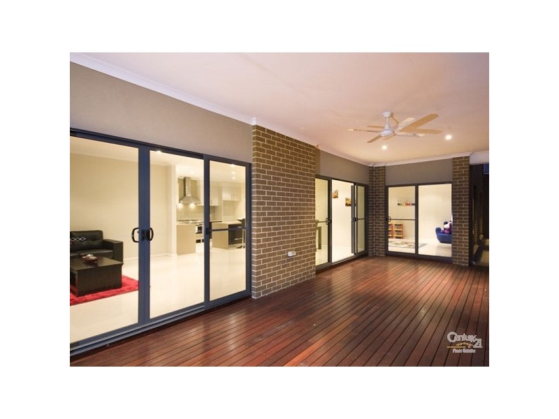 14 Peisley Crescent, Cranbourne East VIC 3977