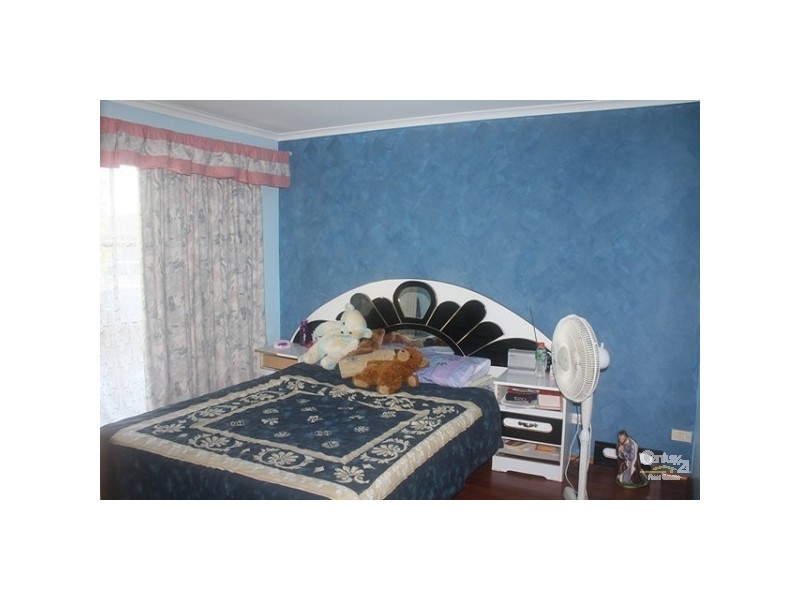 13 Kendari Court, Hampton Park VIC 3976