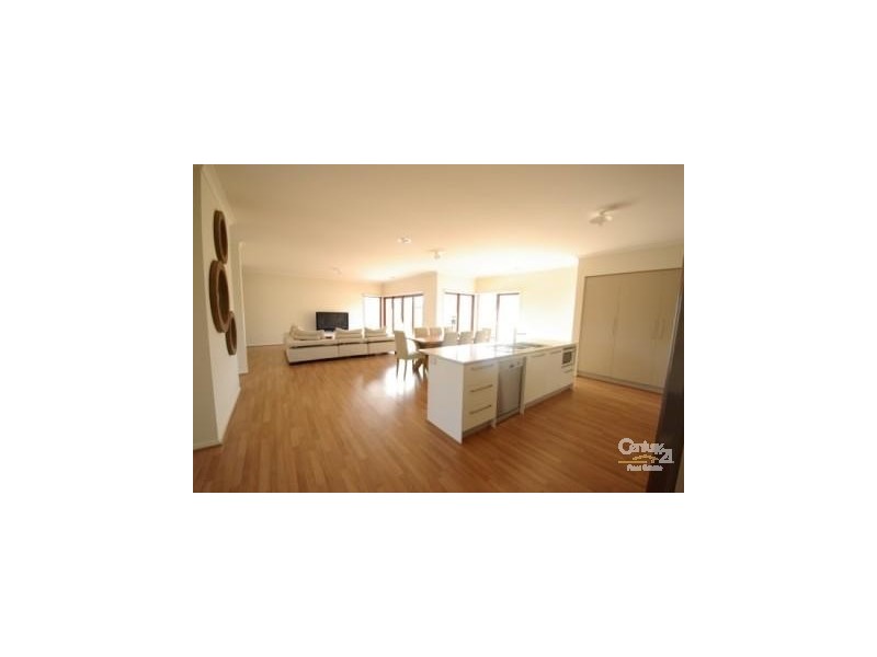 75 MELINGTON DRIVE, Lyndhurst VIC 3975