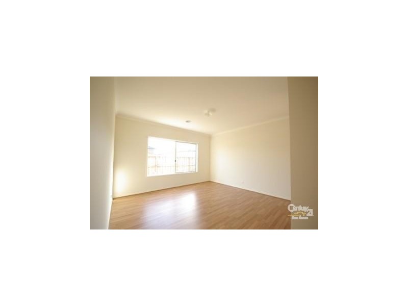 75 MELINGTON DRIVE, Lyndhurst VIC 3975