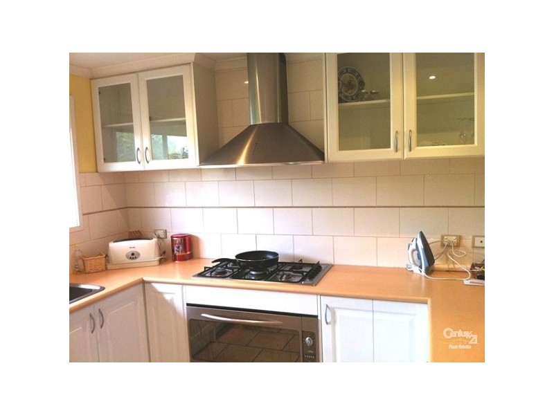 6 Delacombe Drive, Hampton Park VIC 3976