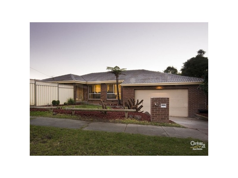 6 Delacombe Drive, Hampton Park VIC 3976