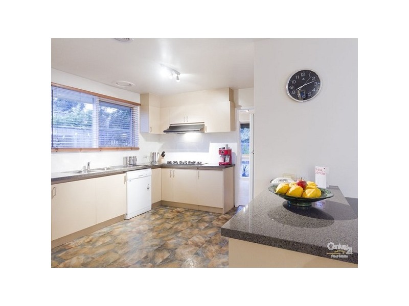 1 Mark Court, Hampton Park VIC 3976