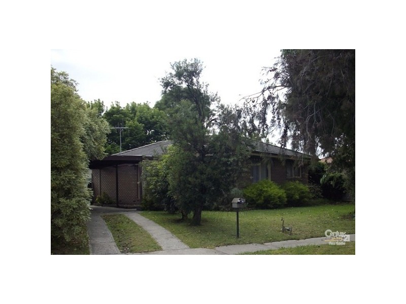 6 Ellery Court, Cranbourne North VIC 3977