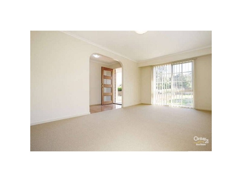 29 Robert Molyneux Avenue, Endeavour Hills VIC 3802