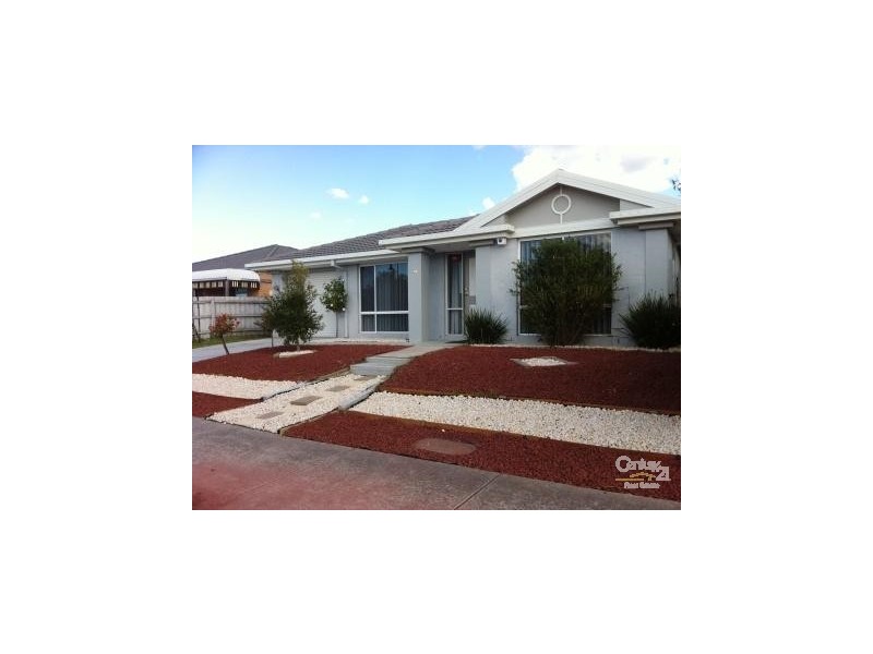 39 Dartmoor Drive, Cranbourne East VIC 3977