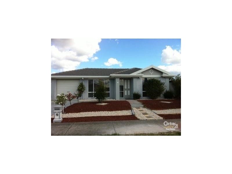 39 Dartmoor Drive, Cranbourne East VIC 3977
