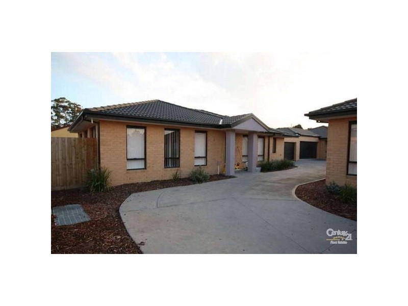4/30 Grand Central Boulevard, Pakenham VIC 3810