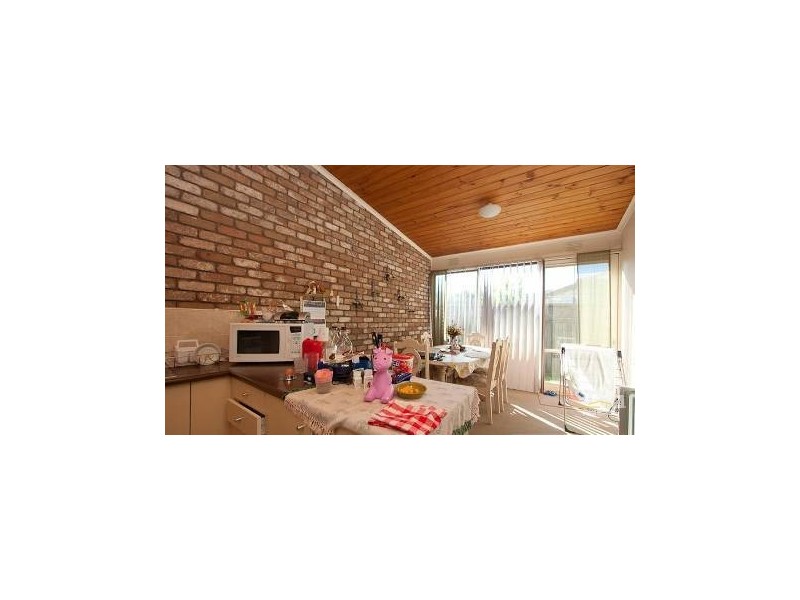 8/14 Shrives Road, Narre Warren South VIC 3805