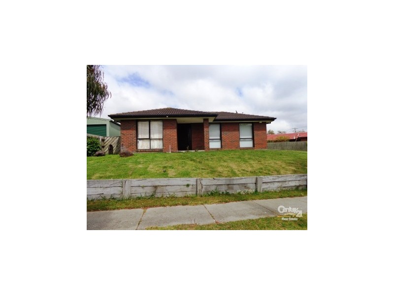 35 Lesley Drive, Hampton Park VIC 3976