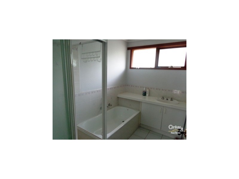 35 Lesley Drive, Hampton Park VIC 3976