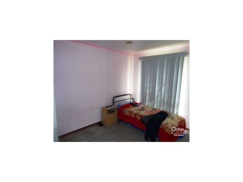 35 Lesley Drive, Hampton Park VIC 3976